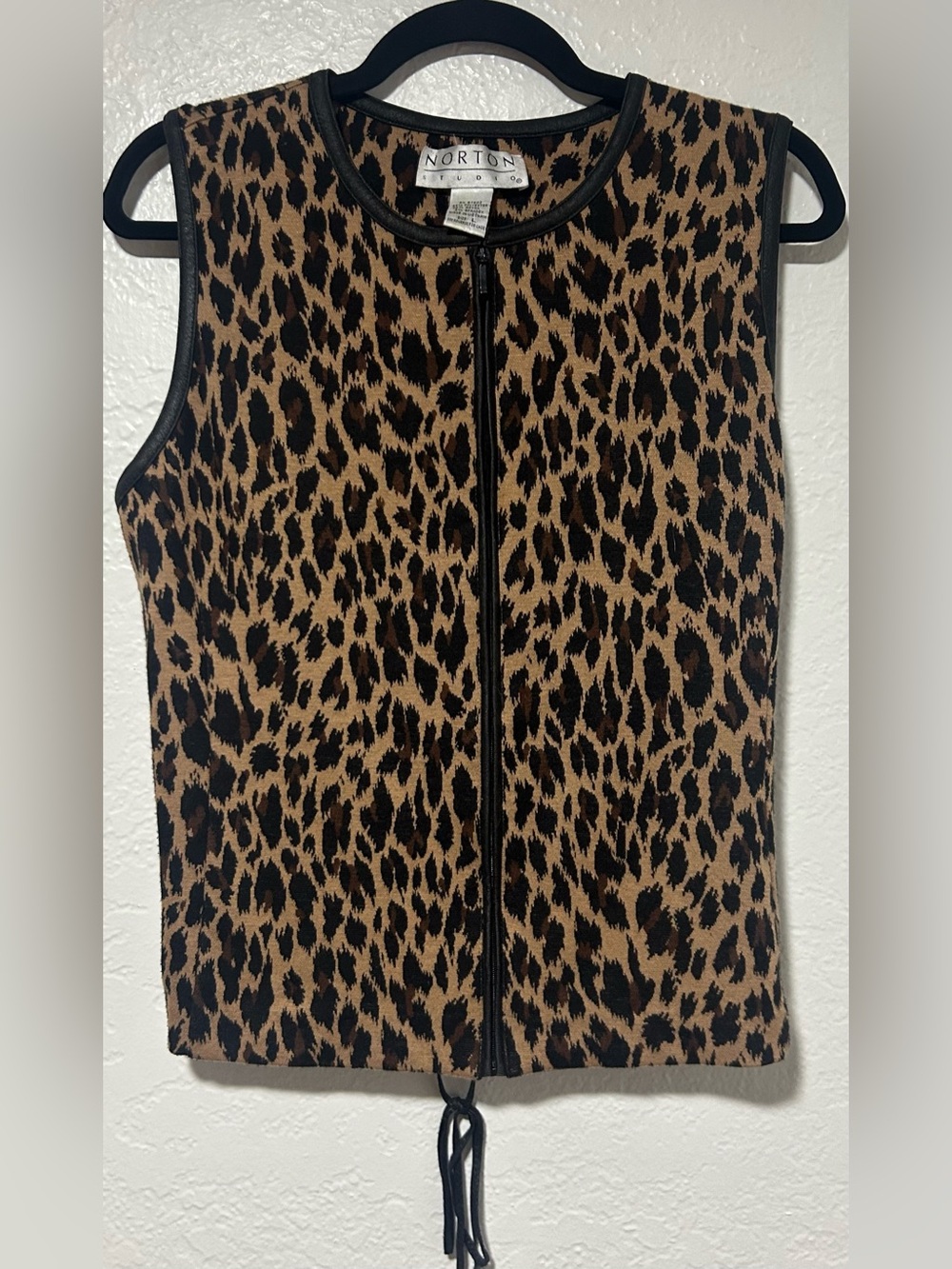 Norton Studio Leopard Print Sleeveless Zip-Front Vest